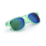 Lunettes de soleil en couleurs translucides et avec verres miroir couleur vert première vue