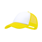 Casquette trucker en polyester 5 panneaux avec fermeture ajustable couleur jaune première vue