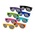 Lunettes de soleil style rétro idéales pour l’extérieur UV400 couleur noir deuxième vue en couleurs