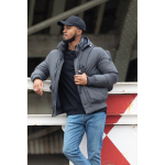 Casquette 6 panneaux en coton recyclé avec traceur AWARE™ 280 g/m² vue d'ambience 3