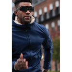 Lunettes de sport avec verres polarisés et matériaux écologiques UV400 couleur noir vue d'ambiance 2