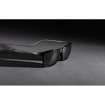 Lunettes de soleil polarisées Swiss Peak avec protection UV400 couleur noir vue d'ambiance 2