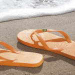 Tongs avec logo et drapeau du Brésil Brasileiras couleur orange première vue