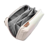 Organisateur en nylon recyclé pour accessoires de voyage Peak Design couleur ivoire