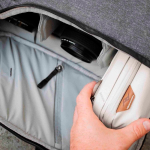 Organisateur en nylon recyclé pour accessoires de voyage Peak Design couleur ivoire