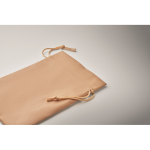 Petit sac cadeau à cordon unicolore en RPET 20 x 30 cm couleur ivoire troisième vue photographique
