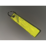 Porte-clés réfléchissant et personnalisable ”Remove before flight” couleur jaune fluorescent troisième vue photographique