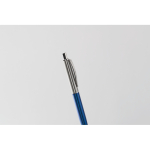 Stylo à bouton-poussoir en acier inoxydable dans un étui, encre bleue couleur bleu quatrième vue photographique