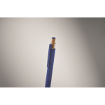 Stylo en aluminium recyclé avec bouton-poussoir en bambou, encre bleue couleur bleu deuxième vue photographique