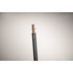 Stylo en aluminium recyclé avec bouton-poussoir en bambou, encre bleue couleur gris foncé troisième vue photographique