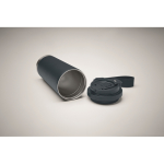 Gobelet de 500ml en inox recyclé avec couvercle et paille 2 en 1 couleur bleu marine cinquième vue photographique