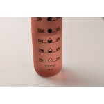 Gourde en plastique avec graduations et bouchon rabattable 1L couleur bordeaux sixième vue photographique