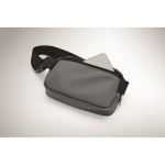 Sac banane en PU avec compartiment principal et poche arrière couleur gris foncé cinquième vue photographique