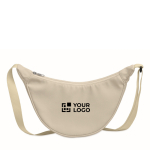 Sac à bandoulière en RPET avec une poche principale couleur ivoire vue avec zone d'impression