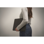 Housse pour ordinateur multifonction avec support et tapis souris 16'' couleur noir vue photographique