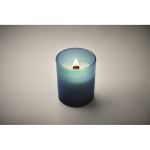 Bougie parfumée à la vanille en cire végétale et mèche en bois couleur bleu troisième vue photographique