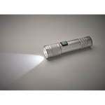 Lampe de poche en aluminium recyclé avec 3 réglages lumière et zoom couleur argenté mat sixième vue photographique