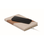 Carnet avec détails en liège et coton et chargeur sans fil A5 couleur beige deuxième vue
