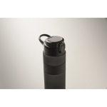 Bouteille RPET avec bouchon rabattable et paille incluse 500ml couleur noir quatrième vue photographique