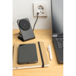 Chargeur magnétique sans fil écologique avec base antidérapante 15W couleur noir vue d'ambiance 2