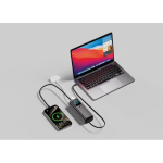 Batterie externe en aluminium avec charge multiple et écran 20 000 mAh couleur gris vue d'ambiance