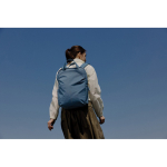 Sac à dos extensible en tissu recyclé avec zip Duo‑Zipper 16” couleur bleu vue d'ambiance