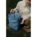 Sac à dos extensible en tissu recyclé avec zip Duo‑Zipper 16” couleur bleu vue d'ambiance 2
