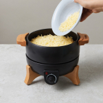 Fondue électrique avec contrôle précis pour 8 personnes Boska couleur noir vue d'ambiance 4
