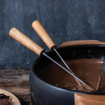 Fondue électrique avec contrôle précis pour 8 personnes Boska couleur noir