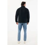 Doudoune homme en polyester recyclé 70 g/m² IQONIQ Maiko couleur noir quatrième vue avec modèle