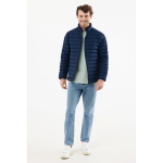 Doudoune homme en polyester recyclé 70 g/m² IQONIQ Maiko couleur bleu marine vue avec modèle