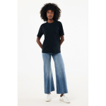 T‑shirt unisexe en coton recyclé 220 g/m² IQONIQ Nikko couleur noir deuxième vue avec modèle