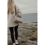 Plaid de pique‑nique recyclé avec doublure polaire imperméable couleur ivoire vue d'ambiance 4