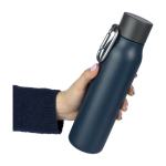 Bouteille isotherme en acier inoxydable recyclé avec mousqueton 600ml deuxième vue