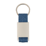 Porte-clés en zinc personnalisable avec détail en tissu jean couleur bleu première vue