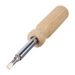 Tournevis principal avec 4 embouts magnétiques dans le manche cinquième vue