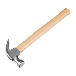 Marteau avec corps en bois de hêtre et tête en acier troisième vue