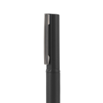 Stylo en métal 60 % recyclé élégant avec clip et encre bleue couleur noir troisième vue