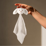 Doudou pour bébé en doux coton avec une tête de lapin couleur naturel sixième vue