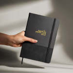 Carnet A5 en similicuir et RPET, avec des pages couleur crème lignées couleur noir vue détaillée