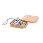 Set de câbles multi-connecteurs dans boîte de transport en bambou couleur bois première vue