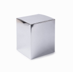 Bougie au parfum floral à 3 mèches dans un verre brillant couleur argenté troisième vue