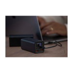Batterie externe idéale pour pc en aluminium recyclé 20 000 mAh couleur noir image nature morte