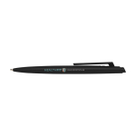 Stylo en plastique recyclé au design minimaliste, encre bleue couleur noir vue avec impression sérigraphique