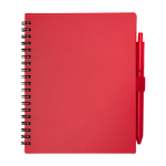 Carnet en plastique recyclé avec stylo et support, encre bleue couleur rouge deuxième vue frontale