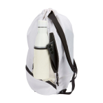 Sac de sport 18L imperméable et recyclé avec poche pour chaussures couleur sable vue latérale