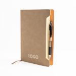Carnet écologique avec support latéral pour stylo A5 pages lisses couleur beige vue d'ambiance