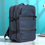 Sac à dos extensible avec fermetures éclair et sangle trolley 15,6’’ vue d'ambiance