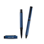 Set stylo et roller en acier et aluminium avec relief encre noire couleur bleu roi vue du logo imprimé