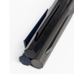 Set stylo et roller en aluminium design hexagonal encre noire vue 4